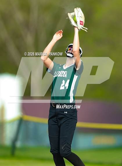 Thumbnail 2 in Bishop Ludden vs Fabius Pompey photogallery.