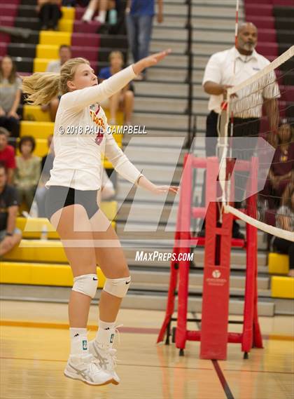 Thumbnail 2 in Mountain Pointe @ Chaparral photogallery.
