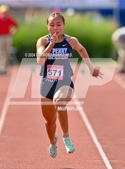 Thumbnail 2 in IHSAA Finals (100 Meter)  photogallery.