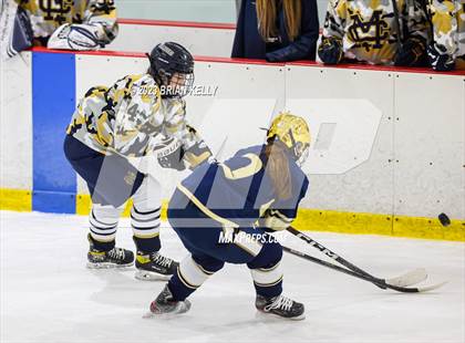 Thumbnail 3 in Malden Catholic @ Archbishop Williams photogallery.