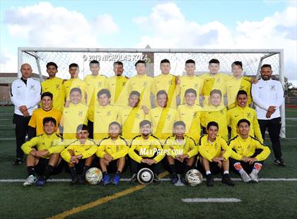 Thumbnail 1 in Lynwood Varsity Photo Shoot photogallery.