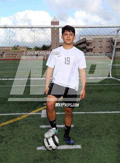 Thumbnail 1 in Lynwood Varsity Photo Shoot photogallery.