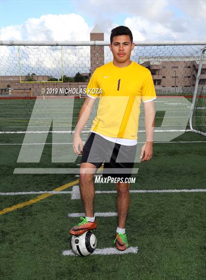 Thumbnail 2 in Lynwood Varsity Photo Shoot photogallery.