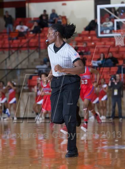 Thumbnail 1 in Bowie vs. Duncanville (UIL 5A Region 1 Semifinal Playoff) photogallery.