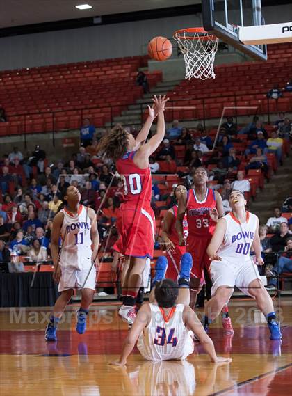 Thumbnail 1 in Bowie vs. Duncanville (UIL 5A Region 1 Semifinal Playoff) photogallery.
