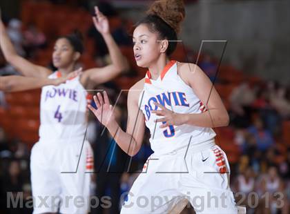 Thumbnail 2 in Bowie vs. Duncanville (UIL 5A Region 1 Semifinal Playoff) photogallery.