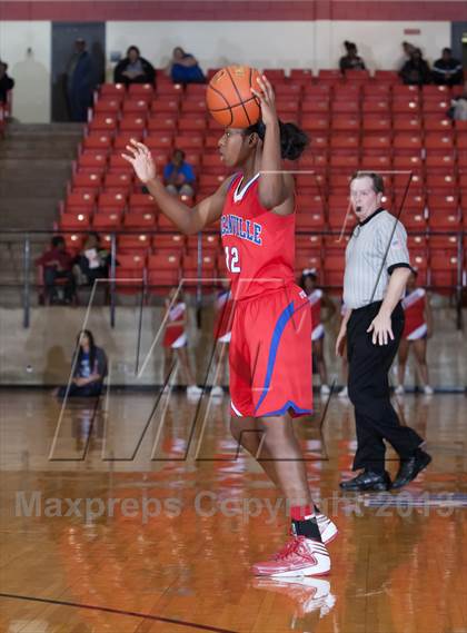 Thumbnail 1 in Bowie vs. Duncanville (UIL 5A Region 1 Semifinal Playoff) photogallery.