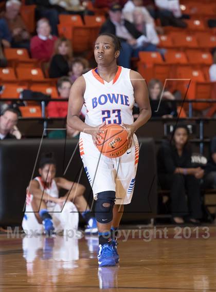 Thumbnail 2 in Bowie vs. Duncanville (UIL 5A Region 1 Semifinal Playoff) photogallery.