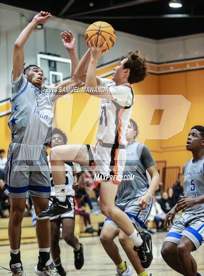 Thumbnail 2 in South Pasadena vs Jordan (So Cal Christmas Classic) photogallery.