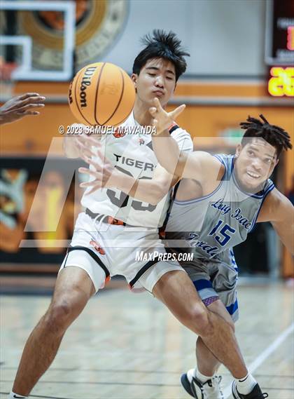 Thumbnail 2 in South Pasadena vs Jordan (So Cal Christmas Classic) photogallery.