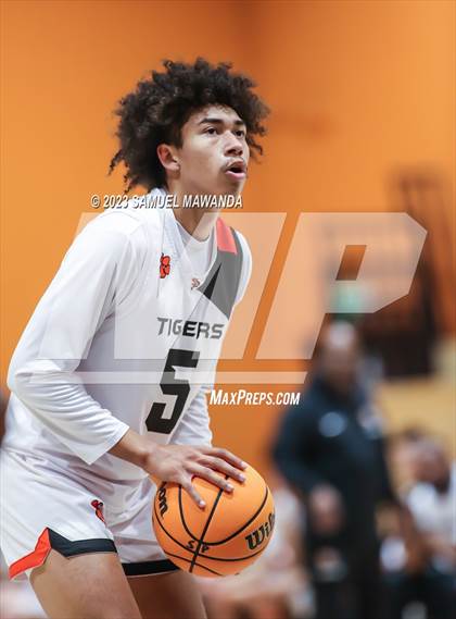 Thumbnail 1 in South Pasadena vs Jordan (So Cal Christmas Classic) photogallery.