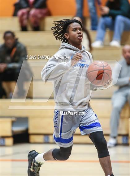 Thumbnail 3 in South Pasadena vs Jordan (So Cal Christmas Classic) photogallery.