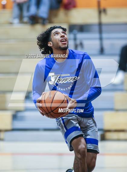 Thumbnail 2 in South Pasadena vs Jordan (So Cal Christmas Classic) photogallery.