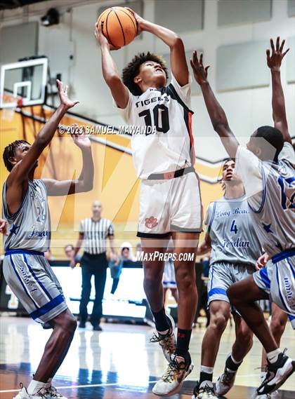 Thumbnail 3 in South Pasadena vs Jordan (So Cal Christmas Classic) photogallery.