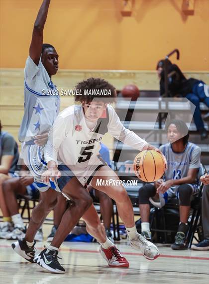 Thumbnail 1 in South Pasadena vs Jordan (So Cal Christmas Classic) photogallery.