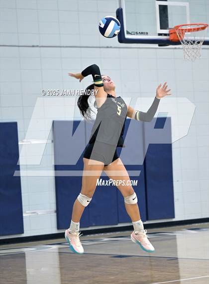Thumbnail 2 in Nation Ford vs River Bluff (Dorman Tournament of Champions) photogallery.