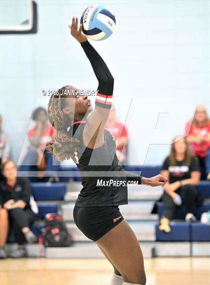 Thumbnail 3 in Nation Ford vs River Bluff (Dorman Tournament of Champions) photogallery.