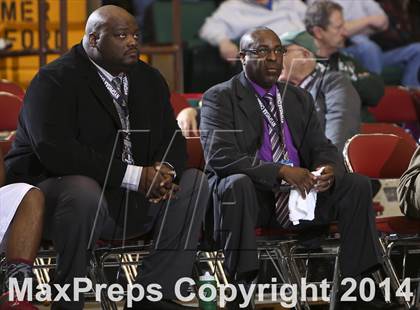 Thumbnail 1 in Red Hook vs. Rochester East (NYSPHSAA Class A Semifinal) photogallery.