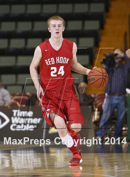 Thumbnail 2 in Red Hook vs. Rochester East (NYSPHSAA Class A Semifinal) photogallery.