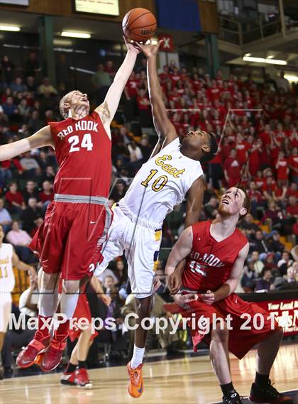 Thumbnail 1 in Red Hook vs. Rochester East (NYSPHSAA Class A Semifinal) photogallery.