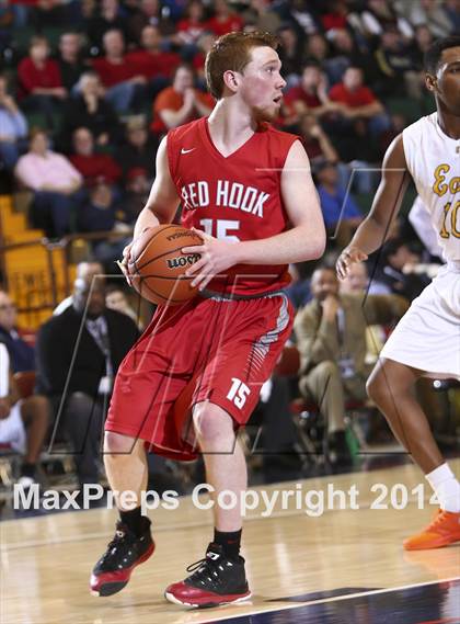 Thumbnail 1 in Red Hook vs. Rochester East (NYSPHSAA Class A Semifinal) photogallery.