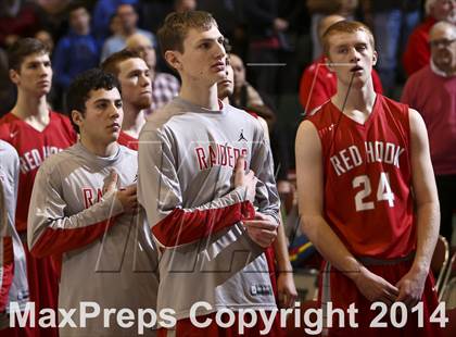 Thumbnail 2 in Red Hook vs. Rochester East (NYSPHSAA Class A Semifinal) photogallery.