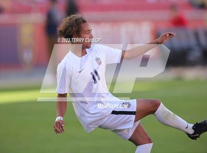 Thumbnail 2 in Davis vs. Herriman (UHSAA 6A Final) photogallery.