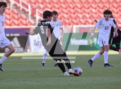 Thumbnail 2 in Davis vs. Herriman (UHSAA 6A Final) photogallery.