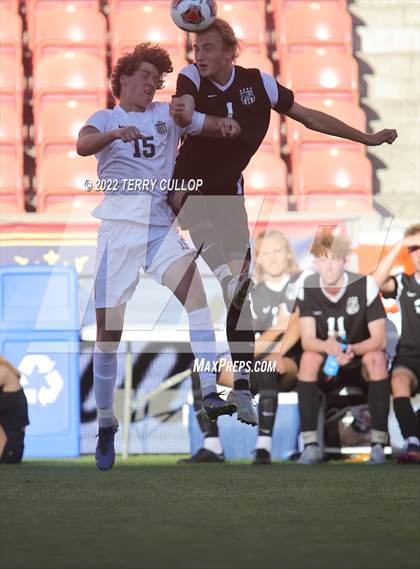 Thumbnail 2 in Davis vs. Herriman (UHSAA 6A Final) photogallery.
