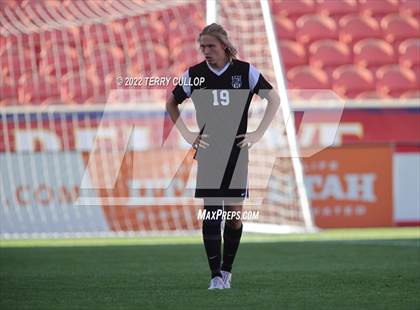 Thumbnail 1 in Davis vs. Herriman (UHSAA 6A Final) photogallery.