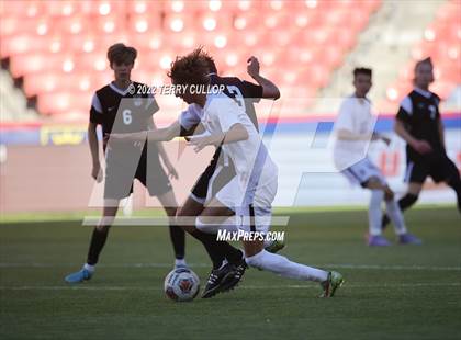 Thumbnail 2 in Davis vs. Herriman (UHSAA 6A Final) photogallery.