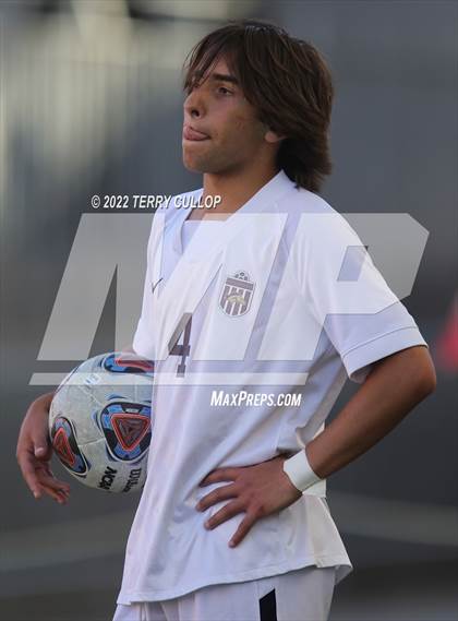 Thumbnail 1 in Davis vs. Herriman (UHSAA 6A Final) photogallery.