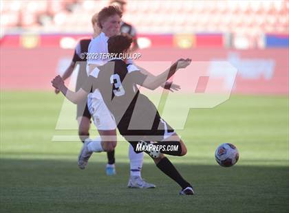 Thumbnail 2 in Davis vs. Herriman (UHSAA 6A Final) photogallery.