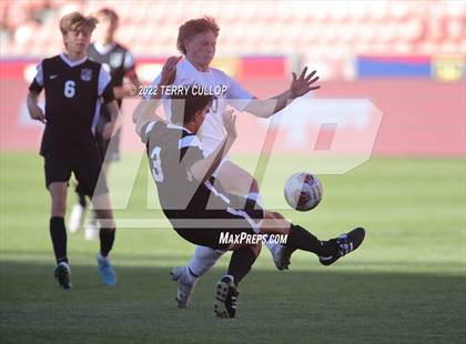 Thumbnail 3 in Davis vs. Herriman (UHSAA 6A Final) photogallery.