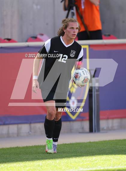 Thumbnail 1 in Davis vs. Herriman (UHSAA 6A Final) photogallery.