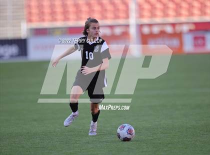 Thumbnail 1 in Davis vs. Herriman (UHSAA 6A Final) photogallery.