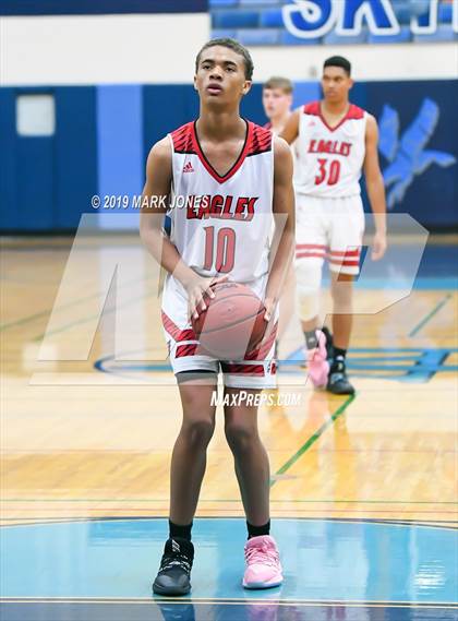 Thumbnail 3 in Ironwood vs. Cactus Shadows (Sunnyslope Hoopsgiving Tournament) photogallery.