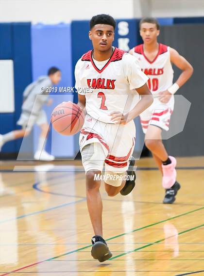 Thumbnail 2 in Ironwood vs. Cactus Shadows (Sunnyslope Hoopsgiving Tournament) photogallery.