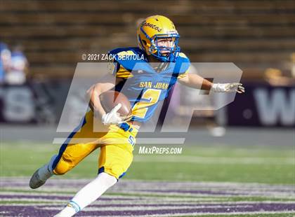 Thumbnail 2 in San Juan vs. Beaver (UHSAA 2A Final) photogallery.