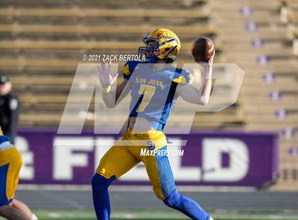 Thumbnail 2 in San Juan vs. Beaver (UHSAA 2A Final) photogallery.