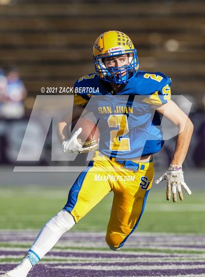 Thumbnail 3 in San Juan vs. Beaver (UHSAA 2A Final) photogallery.