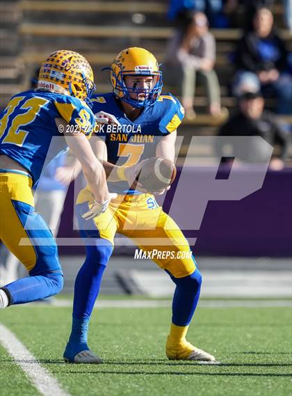 Thumbnail 3 in San Juan vs. Beaver (UHSAA 2A Final) photogallery.