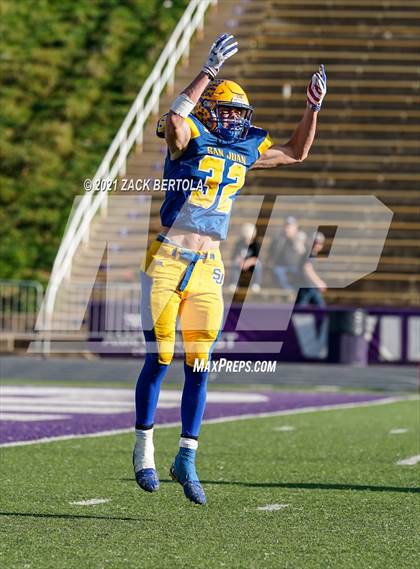Thumbnail 2 in San Juan vs. Beaver (UHSAA 2A Final) photogallery.