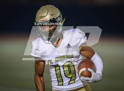 Thumbnail 1 in Village Christian vs. St. Monica photogallery.