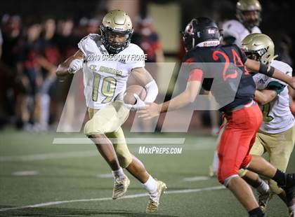 Thumbnail 3 in Village Christian vs. St. Monica photogallery.