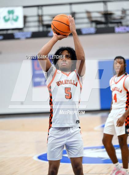 Thumbnail 3 in Umatilla vs Faith Christian (8th Annual Nathan Hayes Shootout) photogallery.