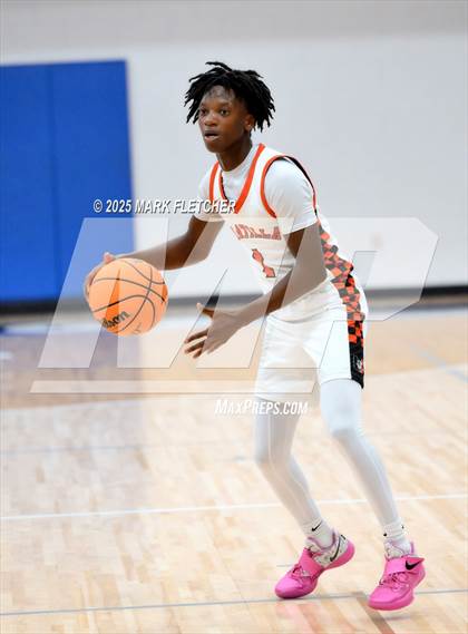 Thumbnail 3 in Umatilla vs Faith Christian (8th Annual Nathan Hayes Shootout) photogallery.