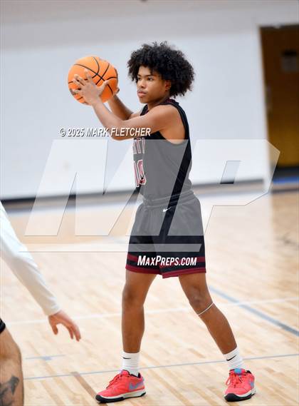 Thumbnail 2 in Umatilla vs Faith Christian (8th Annual Nathan Hayes Shootout) photogallery.