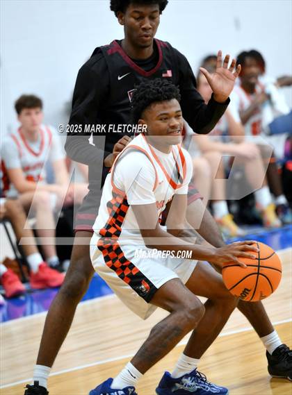 Thumbnail 3 in Umatilla vs Faith Christian (8th Annual Nathan Hayes Shootout) photogallery.