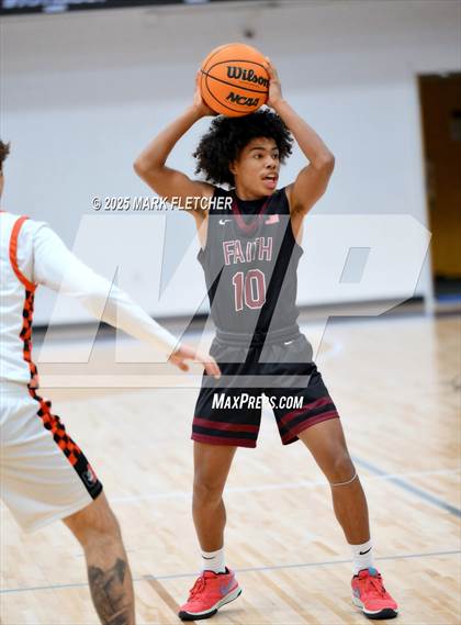 Thumbnail 3 in Umatilla vs Faith Christian (8th Annual Nathan Hayes Shootout) photogallery.